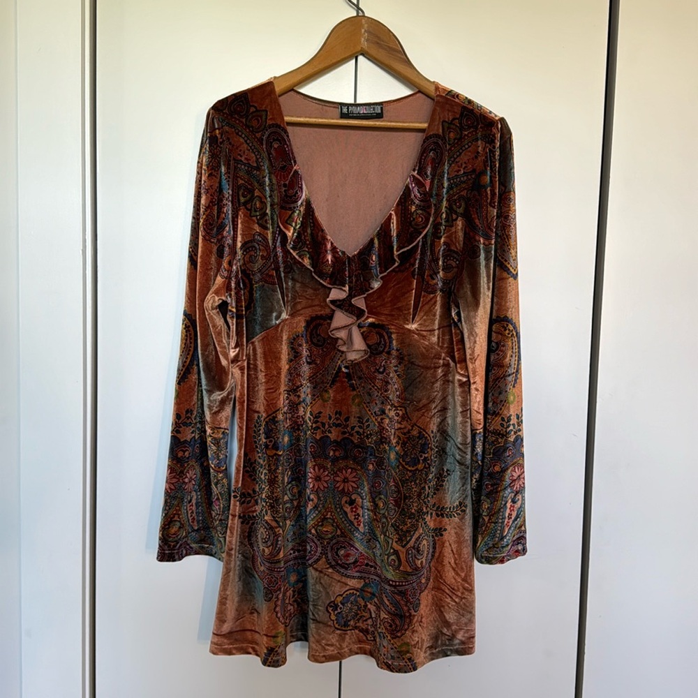 Vintage Style | Paisley Boho Velvet Mini Dress